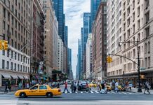 Co robią osoby fizyczne na rynku kapitałowym? Co robią osoby fizyczne na rynku kapitałowym?